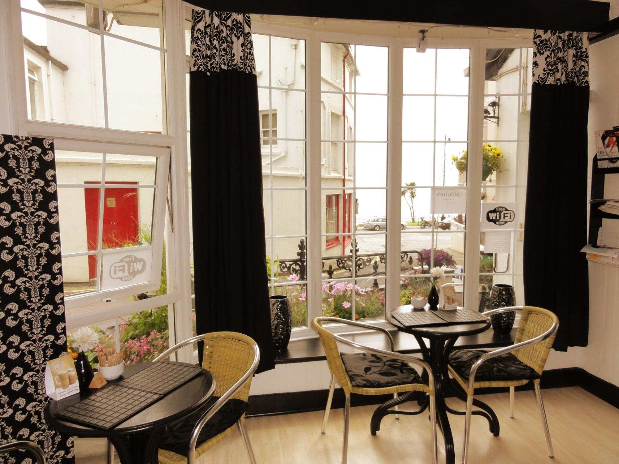 דגלאס Edelweiss Guest House מראה חיצוני תמונה