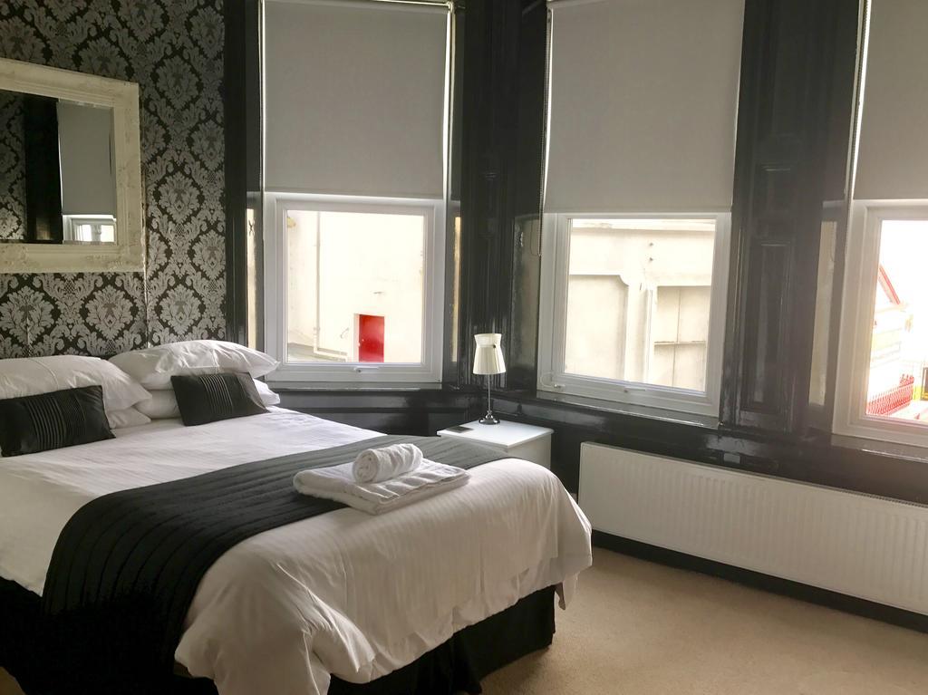 דגלאס Edelweiss Guest House מראה חיצוני תמונה