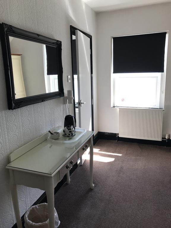 דגלאס Edelweiss Guest House מראה חיצוני תמונה